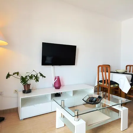 Apartament Dorada Center Close To The By Pvl Playa Blanca (Lanzarote)